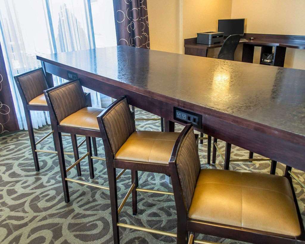 Clarion Hotel Beachwood-Cleveland Nhà hàng bức ảnh